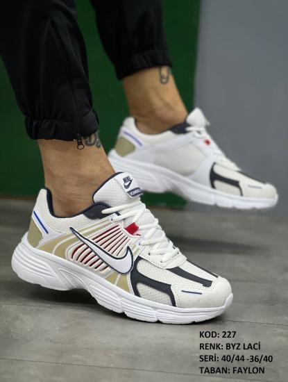 Nike Spor Ayakkabı