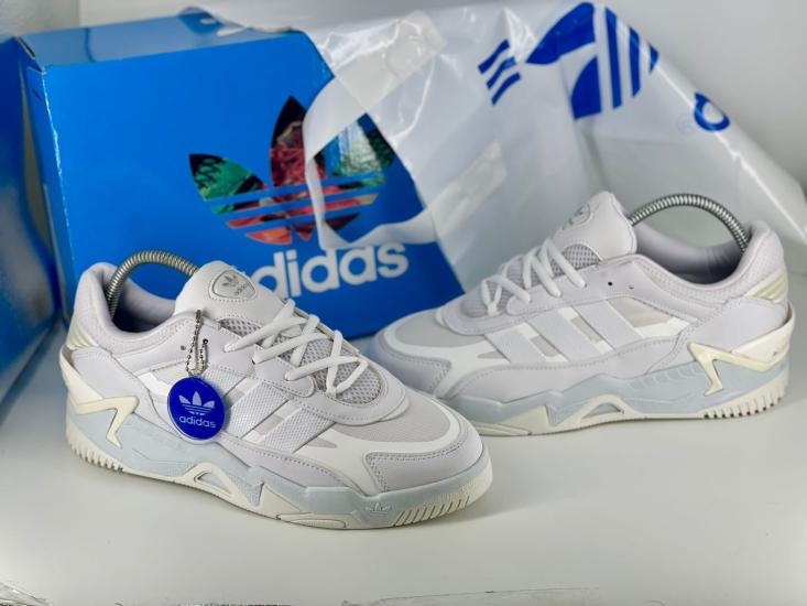 Adidas Erkek Ayakkabı