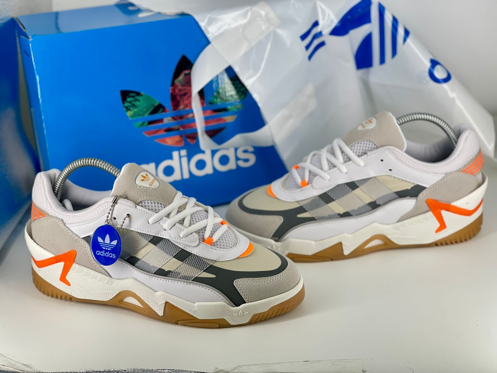 Adidas%20Yeni%20Sezon%20Erkek%20Spor%20Ayakkabı